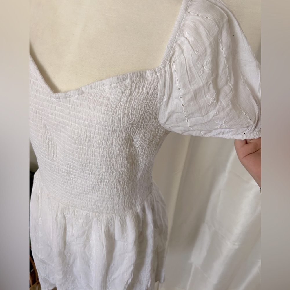 NEW! White Sundress that’s just above the knee